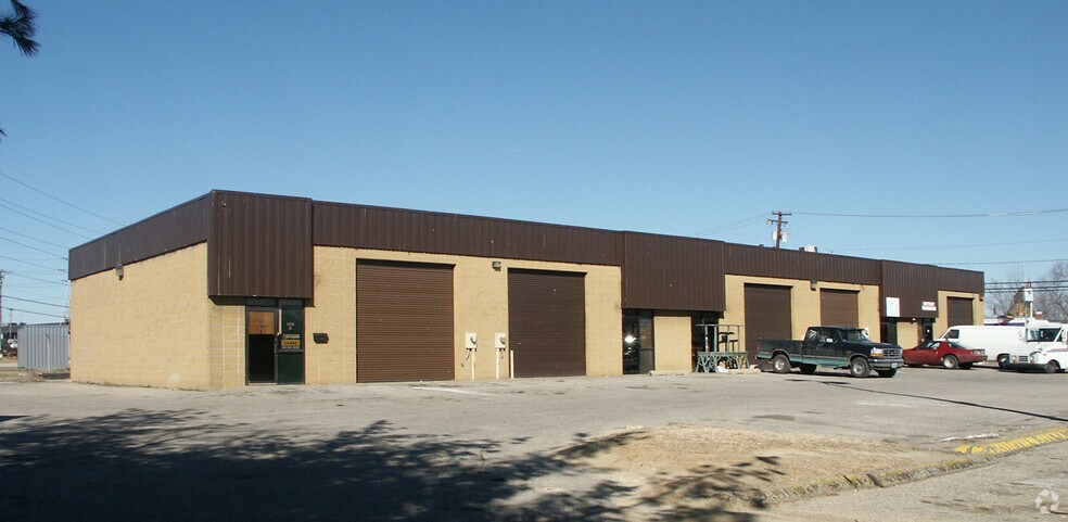 1113 North Point Rd, Dundalk, MD à louer - Photo de l’immeuble – Image 2 sur 3