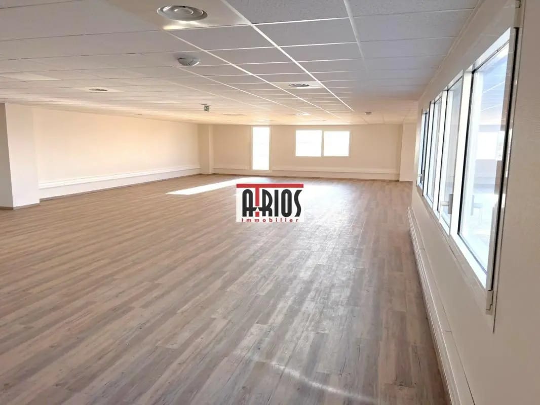 Bureau dans La Farlède à louer Photo intérieure– Image 1 sur 3