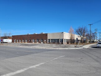 Plus de détails pour 5655-5695 Rue Ferrier, Mont-Royal, QC - Industriel/Logistique à vendre