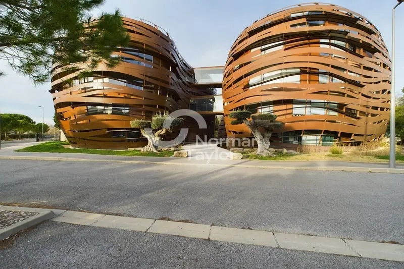 Bureau dans Montpellier à louer - Photo de l’immeuble – Image 1 sur 17