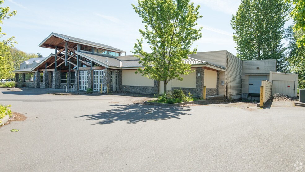 900 N Tomahawk Island Dr, Portland, OR à vendre - Photo de l’immeuble – Image 2 sur 5