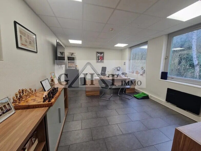 Bureau dans Lognes à vendre - Photo de l’immeuble – Image 3 sur 8