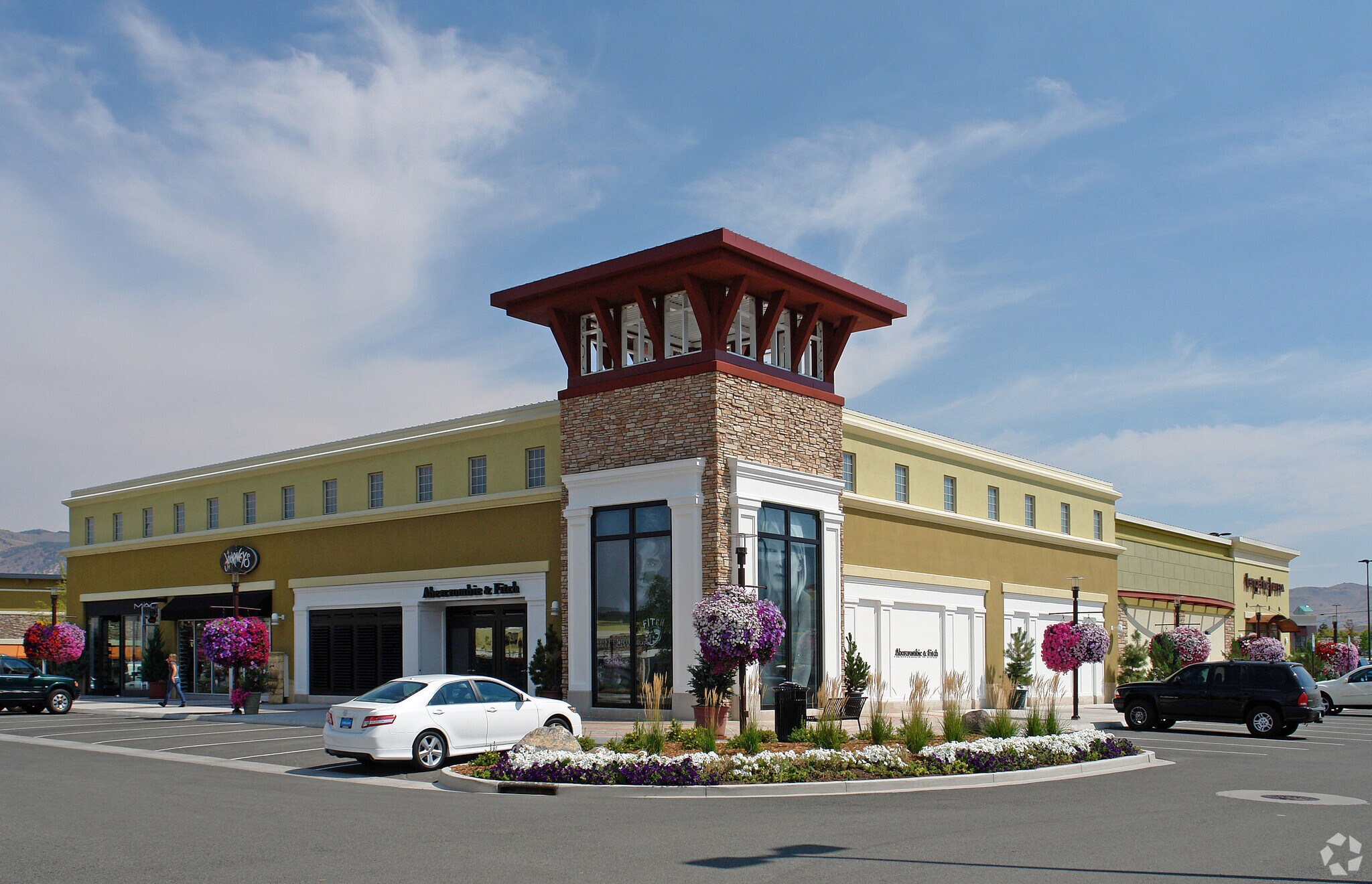 13925 S Virginia St, Reno, NV à louer Photo principale– Image 1 sur 14