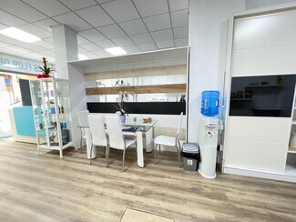 Plus de détails pour Calle de los Hermanos Pinzón, 4, Zaragoza - Local commercial à vendre