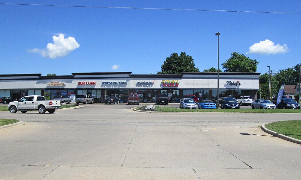 150 E South St, Kewanee, IL à louer - Photo de l’immeuble – Image 2 sur 5