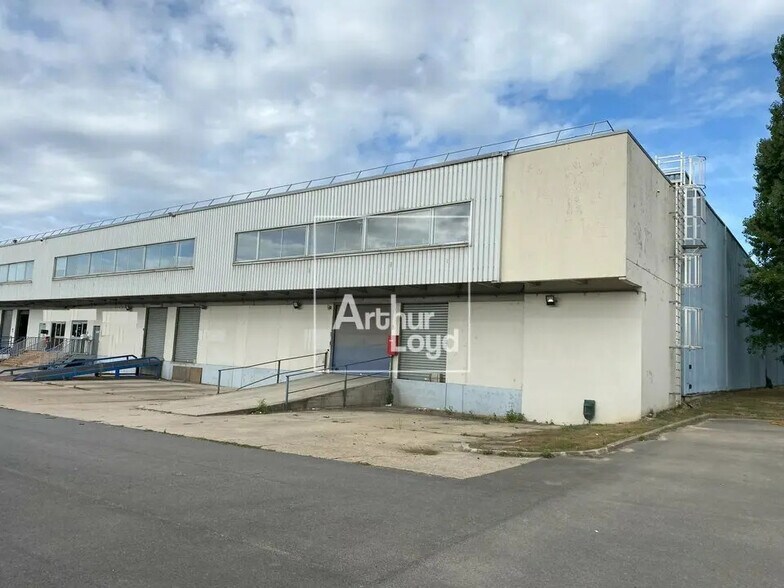 Industriel/Logistique dans Morangis à louer - Photo de l’immeuble – Image 2 sur 5