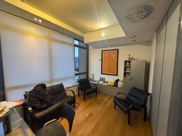 Bureau dans Saint-Étienne à vendre - Photo intérieure – Image 1 sur 5