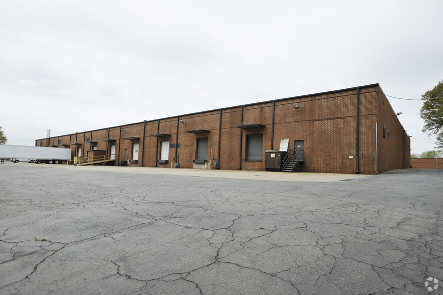 3770 Zip Industrial Blvd SE, Atlanta, GA à louer - Photo de l’immeuble – Image 3 sur 5