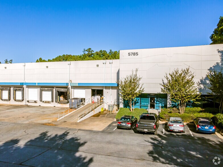 5785 Brook Hollow Pky, Norcross, GA à louer - Photo de l’immeuble – Image 3 sur 4