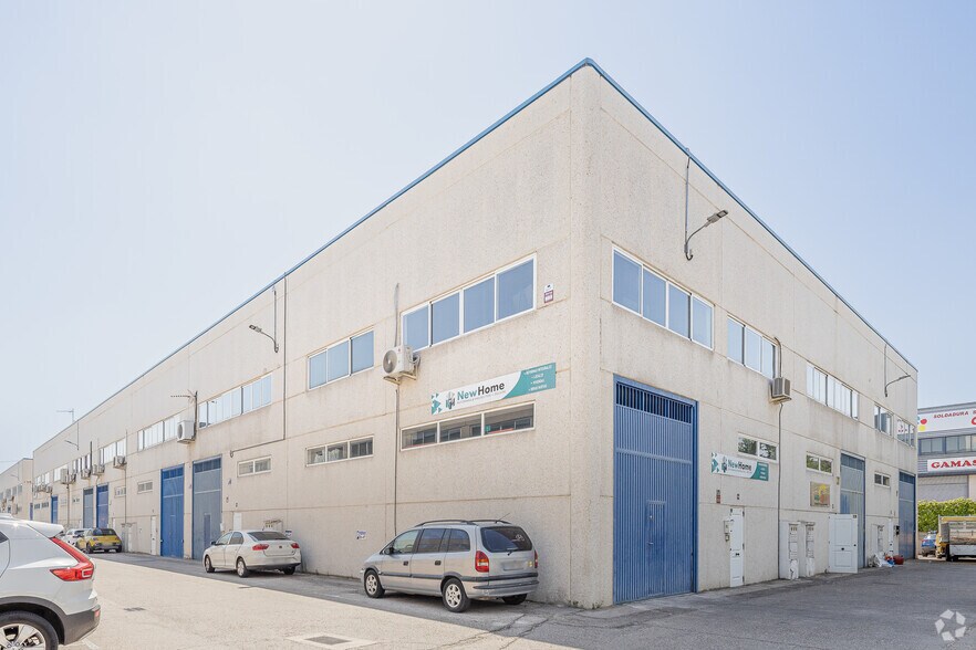 Industriel/Logistique dans Madrid, Madrid à vendre - Photo principale – Image 1 sur 2