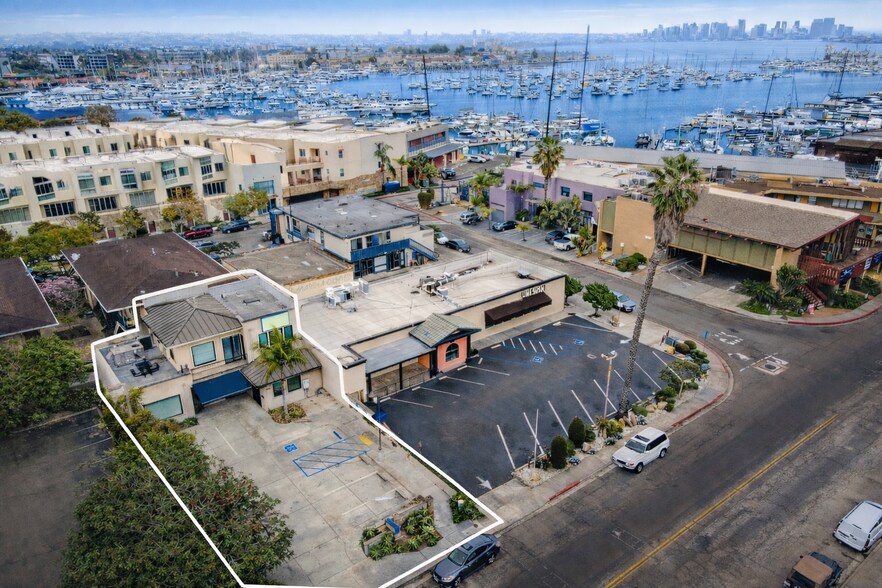 2820 Shelter Island Dr, San Diego, CA à louer - Photo de l’immeuble – Image 2 sur 15