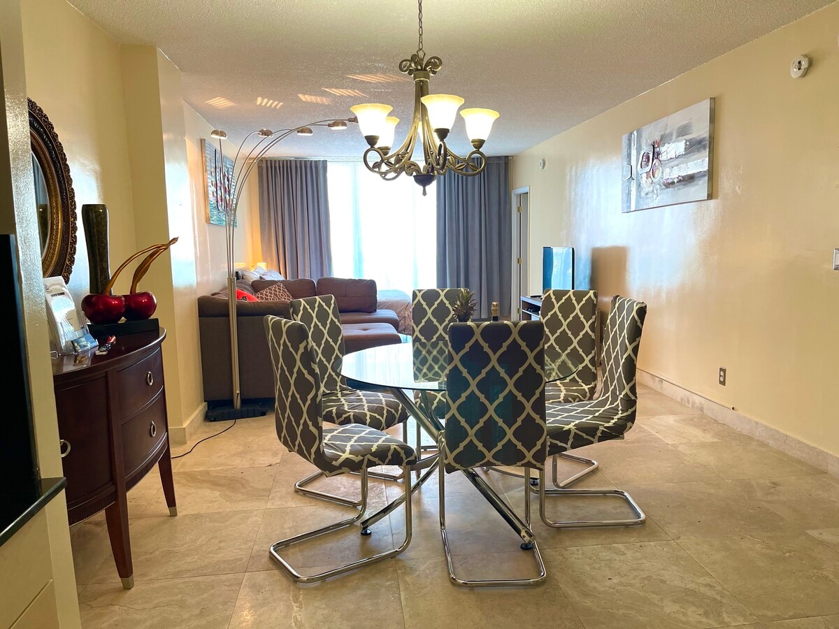 19370 Collins Ave, Sunny Isles Beach, FL 33160 - Lot 12 Residential Units - - Photo intérieure - Image 2 of 27