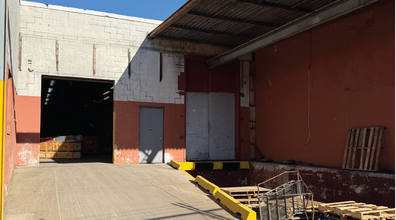 78-01 Cooper Ave, Middle Village, NY à louer Photo intérieure– Image 2 sur 6