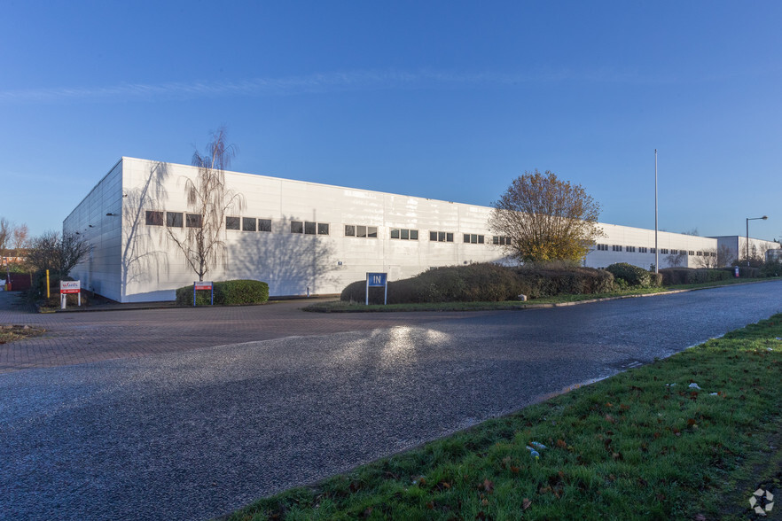 Maidstone Rd, Milton Keynes à louer - Photo principale – Image 1 sur 5
