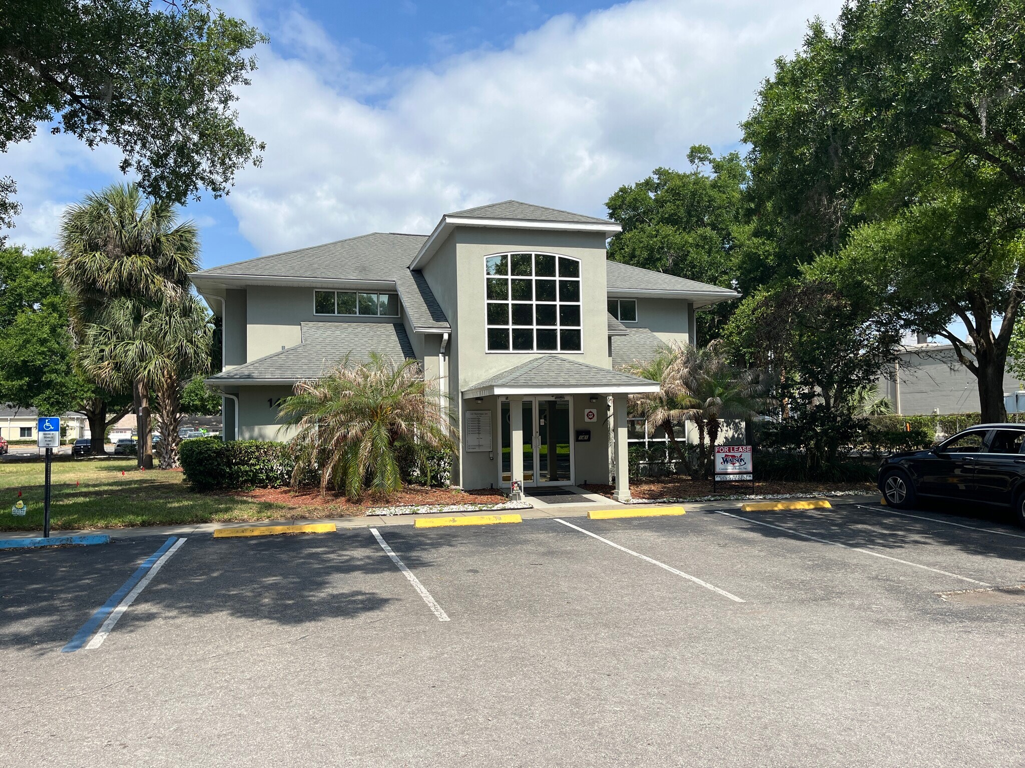 141 Waterman Ave, Mount Dora, FL à louer Photo principale– Image 1 sur 10
