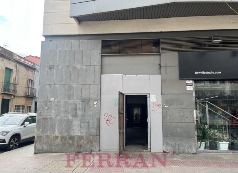 Immeuble residentiel dans Sabadell, Barcelona à vendre - Photo de l’immeuble – Image 2 sur 2
