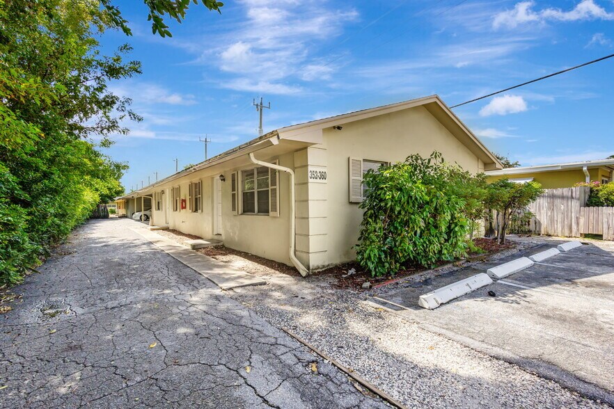 352 W Pine St, Lantana, FL à vendre - Photo de l’immeuble – Image 3 sur 25