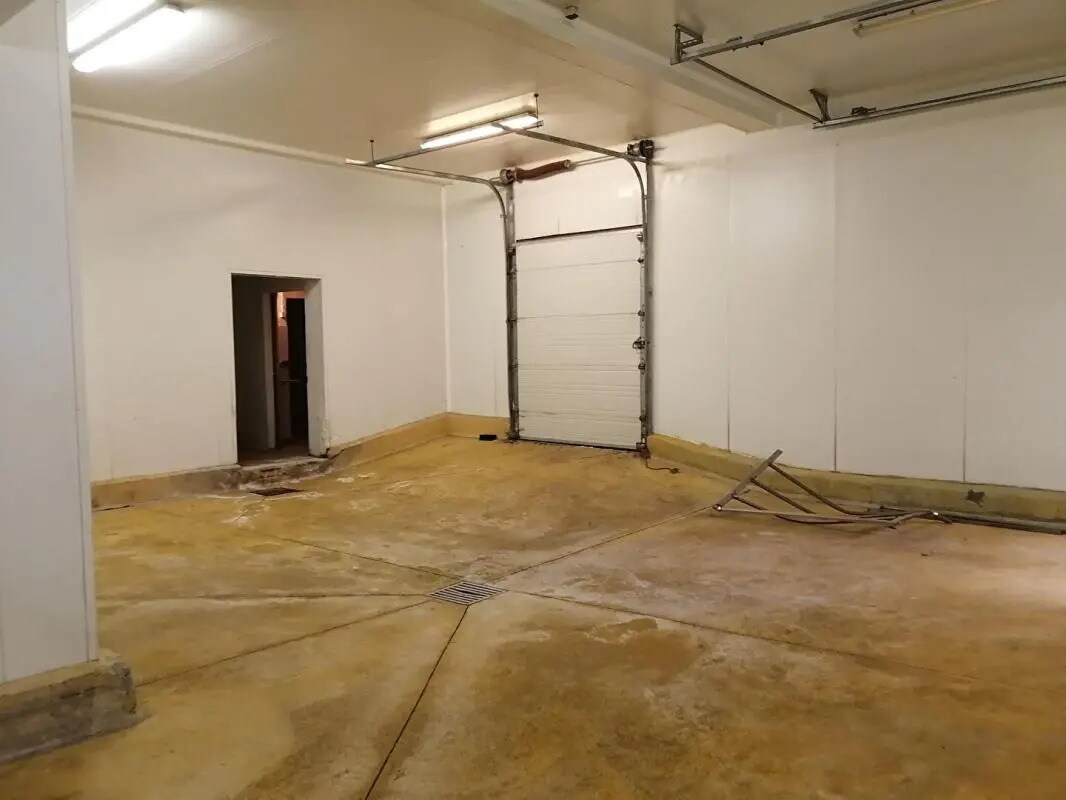 Industriel/Logistique dans Lacaune à vendre Photo intérieure– Image 1 sur 5