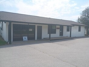1008 Troy Ofallon Rd, Troy, IL à louer Photo intérieure– Image 1 sur 15
