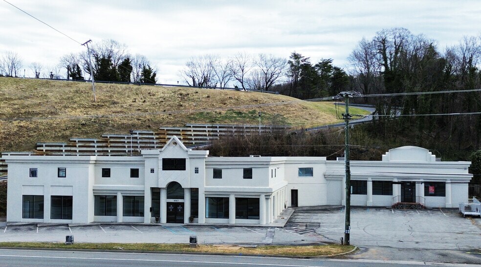 4093-4097 Electric Rd, Roanoke, VA à louer - Photo de l’immeuble – Image 2 sur 2
