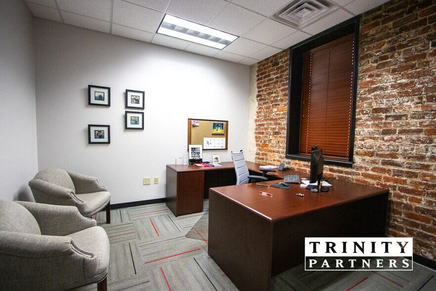 720 Lady St, Columbia, SC à louer - Photo de l’immeuble – Image 2 sur 5