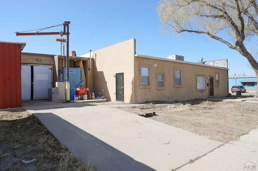 600 E 11th St, Pueblo, CO à vendre - Photo de l’immeuble – Image 3 sur 31