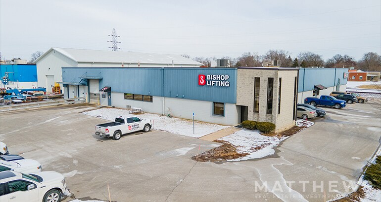 3122 Engle Rd, Fort Wayne, IN à vendre - Photo de l’immeuble – Image 2 sur 3