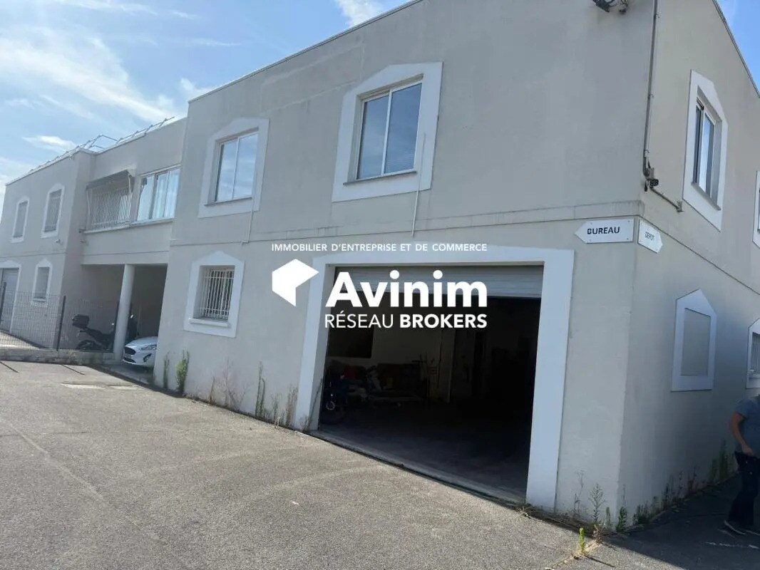 Local d'activités dans Méry-sur-Oise à vendre Photo principale– Image 1 sur 13