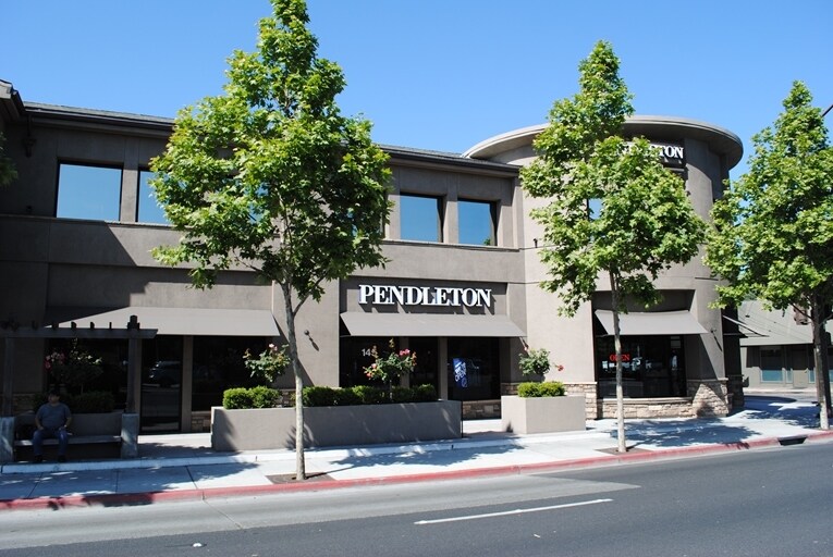 145 El Camino Real, Menlo Park, CA à louer - Photo de l’immeuble – Image 3 sur 13