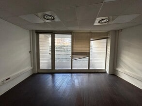 12 Rue Leon Gozlan, Marseille à louer Photo intérieure– Image 1 sur 3