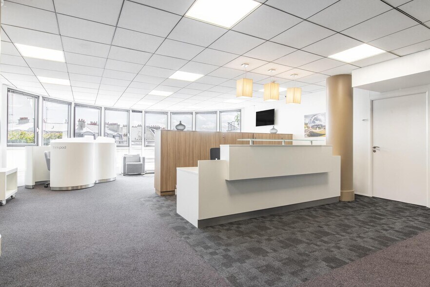 105 Rue Anatole France, Levallois-Perret à louer - Photo de l’immeuble – Image 3 sur 10