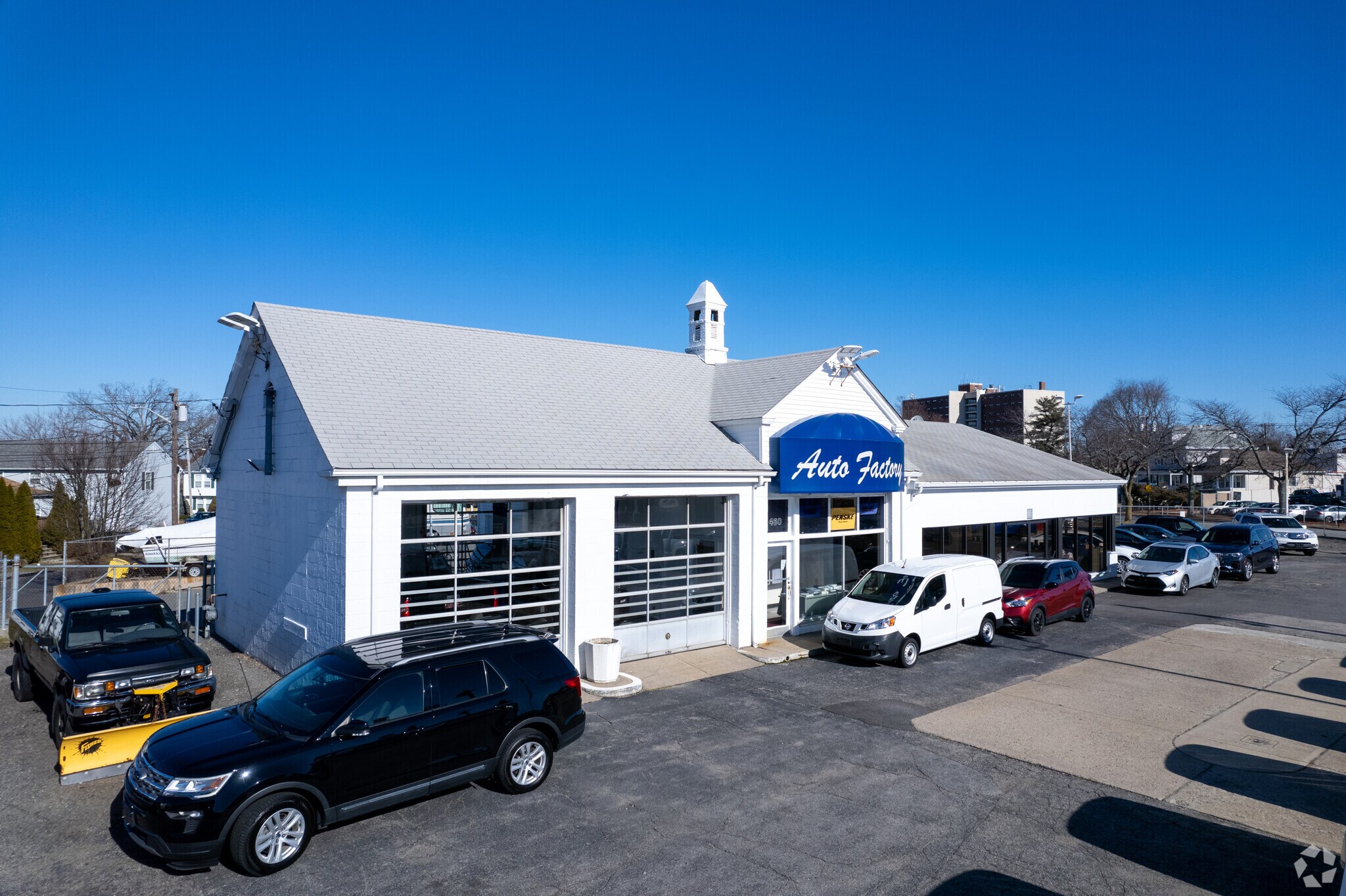 460 Taunton Ave, East Providence, RI à vendre Photo principale– Image 1 sur 8