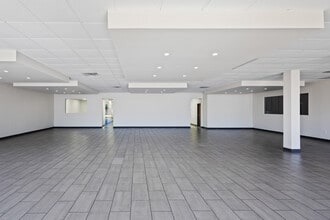 2020 Rutland Dr, Austin, TX à louer Photo intérieure– Image 1 sur 37