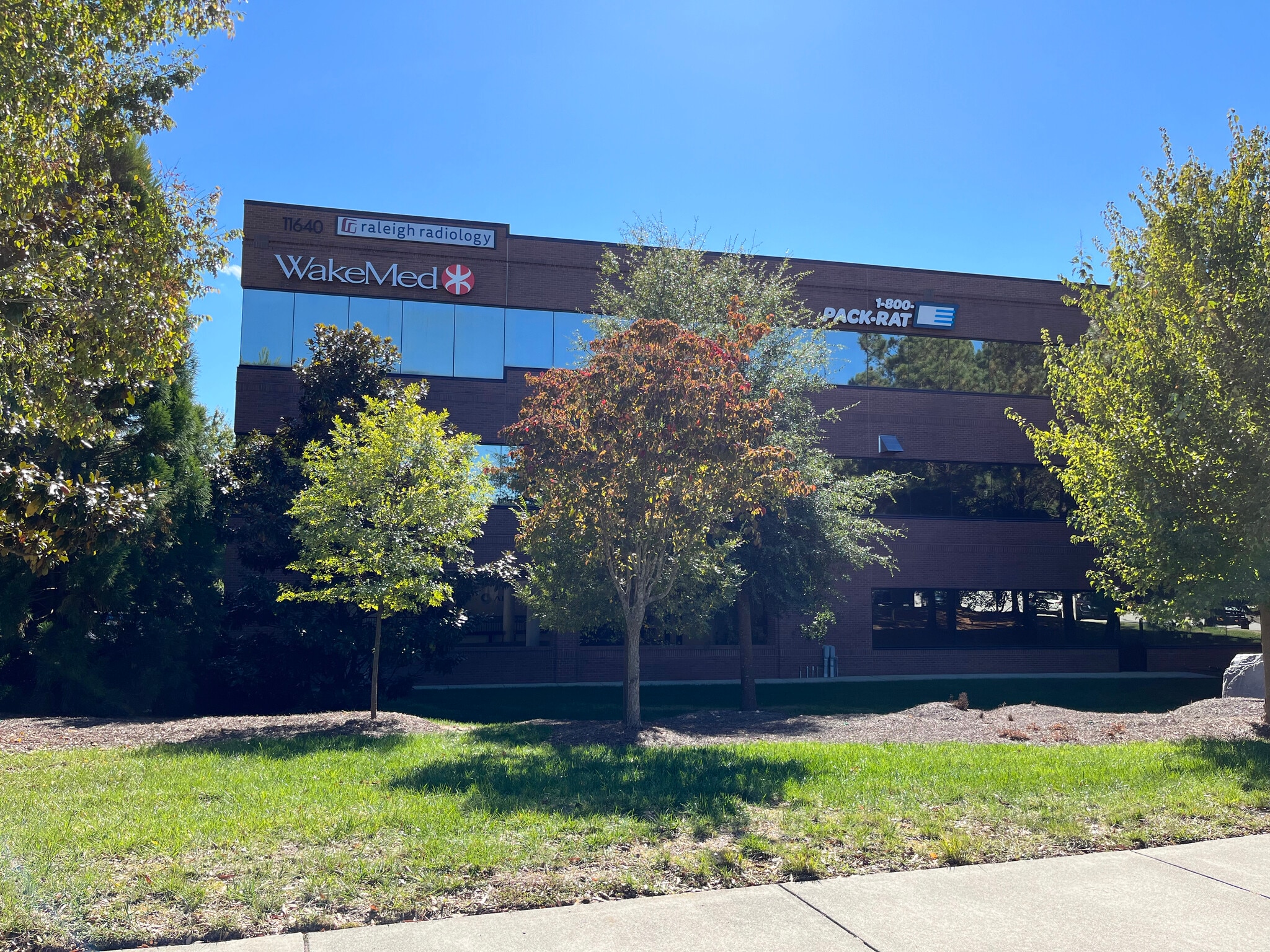 11635 Northpark Dr, Wake Forest, NC à louer Photo principale– Image 1 sur 14