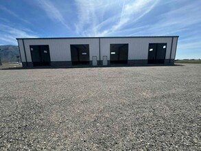 9471 N 5400 W, Elwood, UT à louer Photo intérieure– Image 2 sur 12