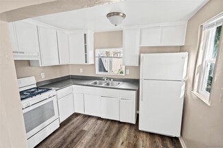 Plus de détails pour 901 Hillcrest Pl, Oceanside, CA - Logement à vendre