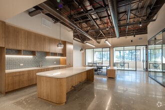 200 E Baker St, Costa Mesa, CA à louer Photo intérieure– Image 2 sur 4