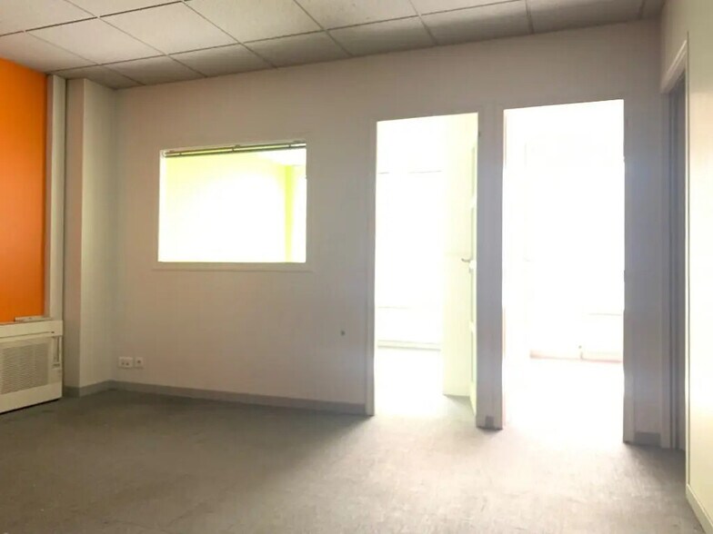Bureau dans Dijon à vendre - Photo de l’immeuble – Image 2 sur 6
