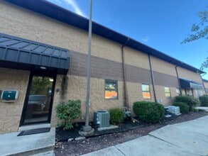 600 Deer Rd, Cherry Hill, NJ à louer Photo de l’immeuble– Image 1 sur 5