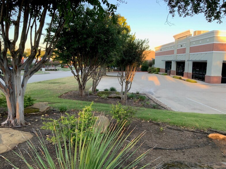 540 S Nolen Dr, Southlake, TX à louer - Photo de l’immeuble – Image 3 sur 11