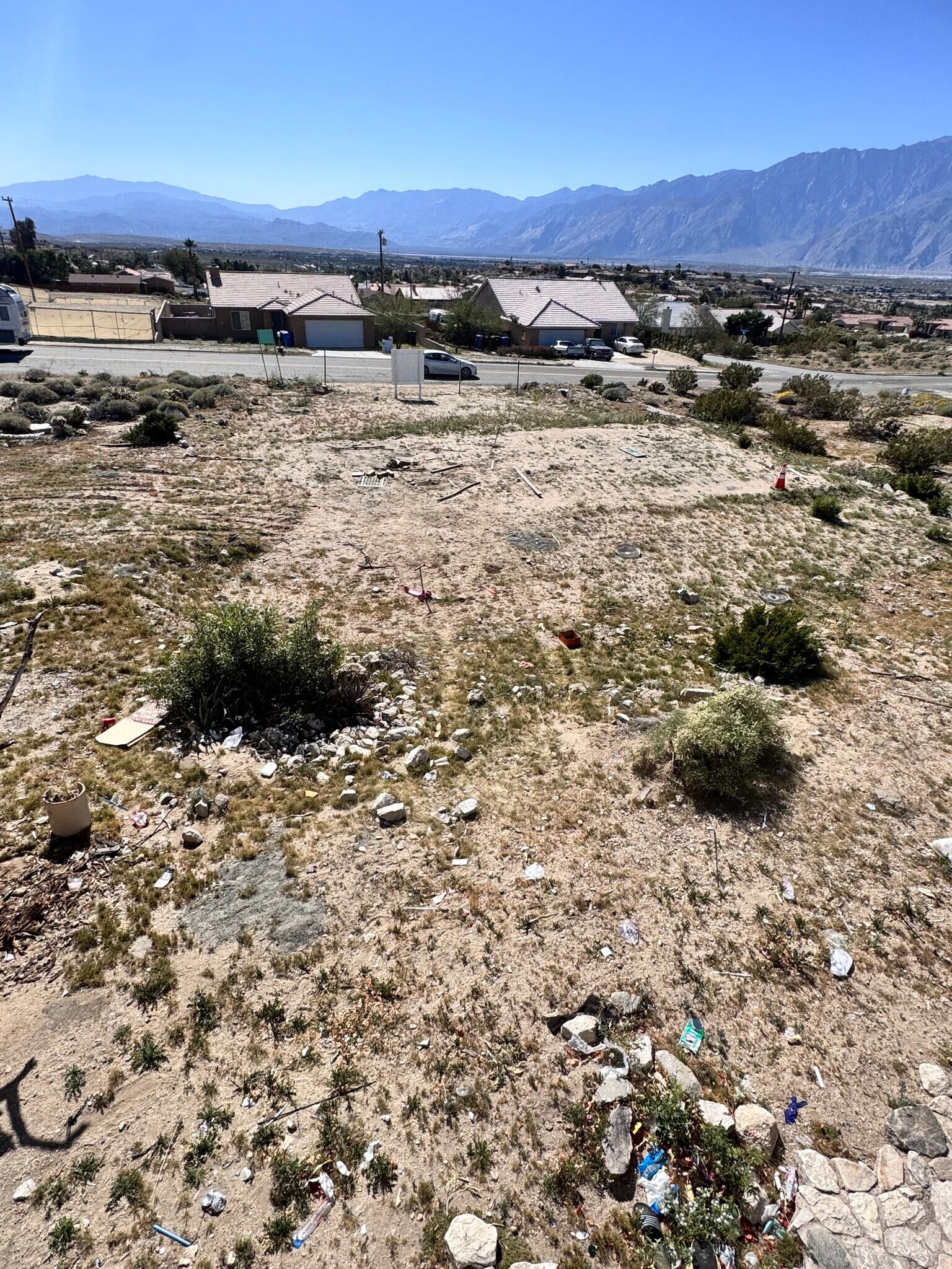 67856 Hacienda Ave, Desert Hot Springs, CA à vendre Photo principale– Image 1 sur 10