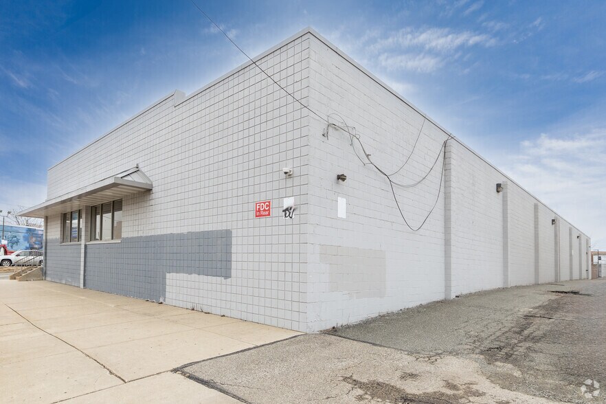 3000 Reed St, Philadelphia, PA à louer - Photo de l’immeuble – Image 2 sur 5