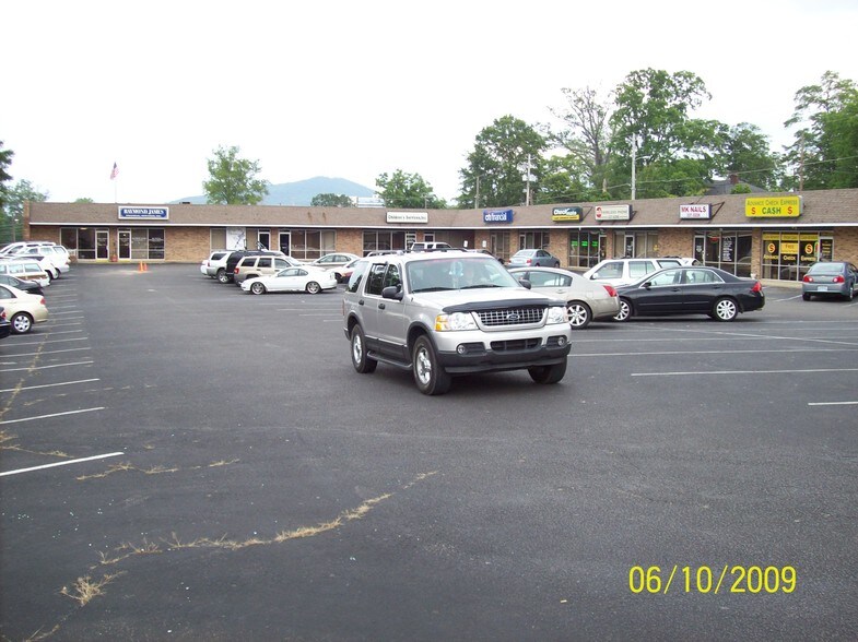 501 Quintard Ave, Anniston, AL à louer - Photo de l’immeuble – Image 3 sur 7
