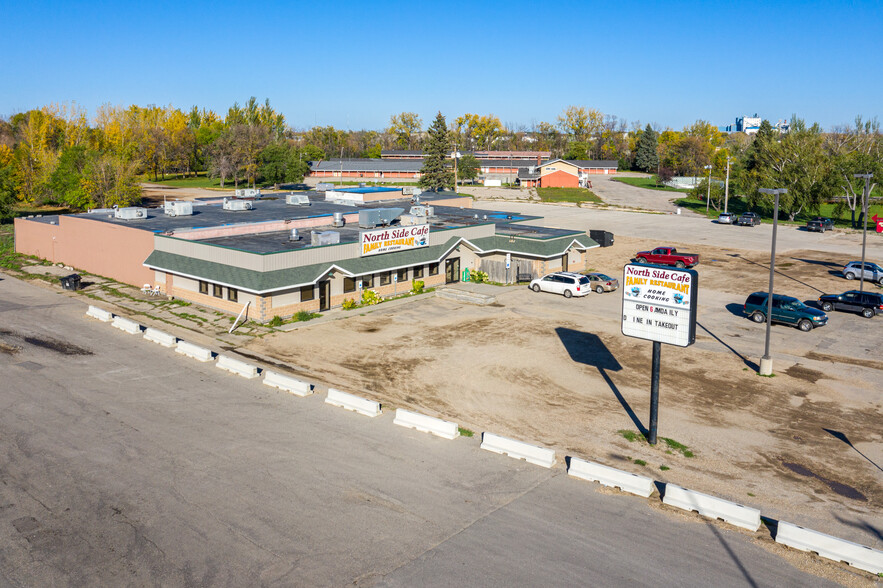 3450 Gateway Dr, Grand Forks, ND à louer - Photo de l’immeuble – Image 3 sur 48