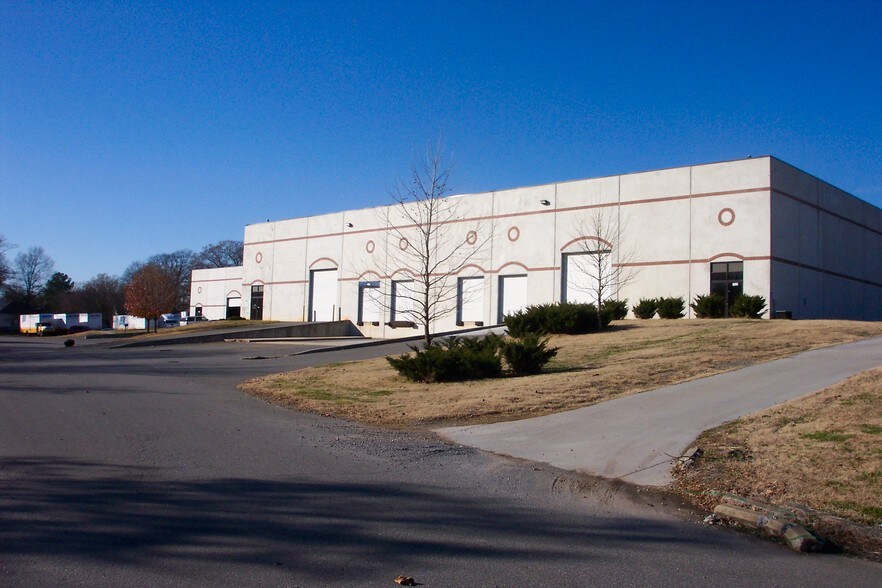 1429-1433 Dave Lyle Blvd, Rock Hill, SC à louer - Photo de l’immeuble – Image 2 sur 5