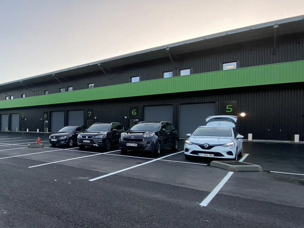 Industriel/Logistique dans Artigues-près-Bordeaux à louer Photo de l’immeuble– Image 1 sur 15