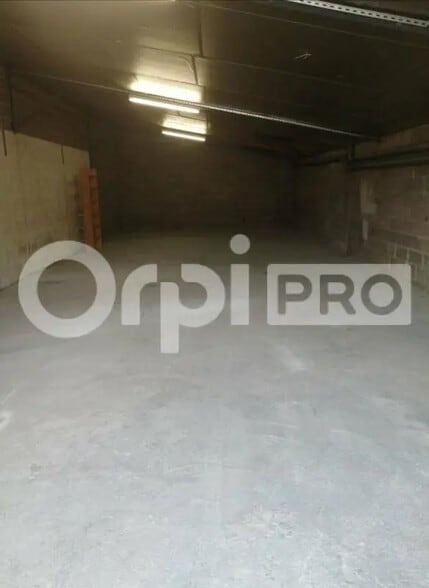 Local d’activités dans Feytiat à louer - Photo de l’immeuble – Image 3 sur 4