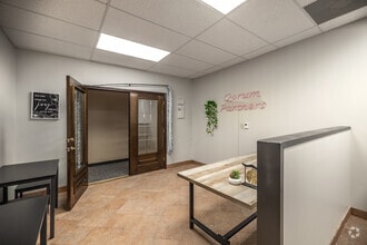 719 Sawdust Rd, The Woodlands, TX à louer Photo intérieure– Image 2 sur 8