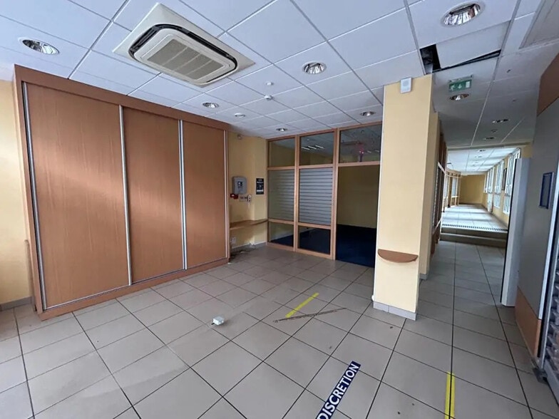 Bureau dans Rennes à louer - Photo de l’immeuble – Image 3 sur 9
