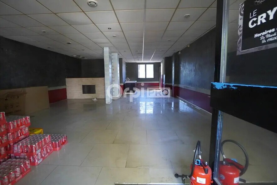 Local commercial dans Dijon à louer - Photo de l’immeuble – Image 3 sur 3